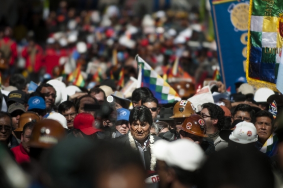 Le président bolivien (ici, lors de la commémoration du 1er mai de cette année) a reçu du peuple bolivien un nouveau mandat afin de poursuivre sa politique progressiste. (Photo Eneas De Troya / Flickr)