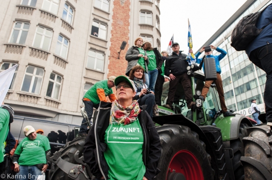 Lors du sommet des ministres européens de l’Agriculture le 7 septembre dernier, il y avait dans le quartier européen de Bruxelles 1 500 tracteurs et 5 000 personnes. De futures actions sont prévues. (Photo Solidaire, Karina Brys)