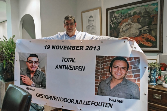 Le 19 novembre 2013, German Pacheco Dirix (30 ans) et William Van Robbroeck (29 ans) perdaient la vie dans  une explosion à la raffinerie Total à Anvers. Depuis, Guido, le père du premier, lutte pour faire condamner les responsables.  (Photo Solidaire, Karina Brys)