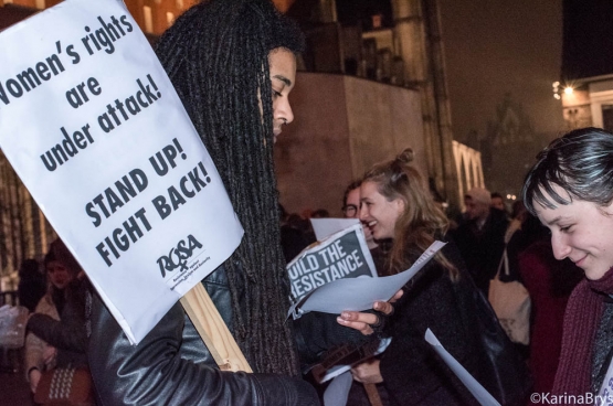 « Les droits des femmes sont attaqués. ». C’est pour cela que différentes organisations ont organisé des actions de grève (ou autres) lors du 8 mars, Journée internationale des droits des femmes. (Photo Solidaire, Karina Brys)