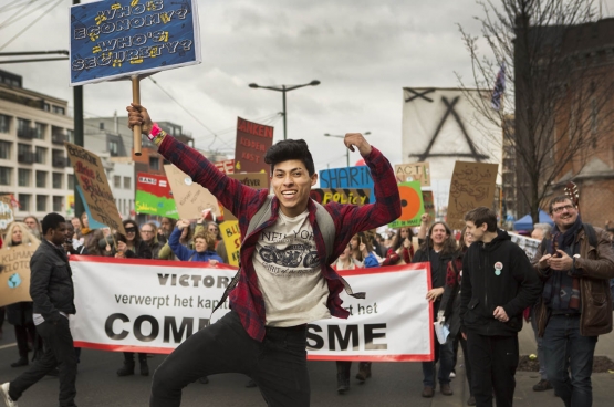 Le 20 mars 2016, 25 000 personnes ont participé à la Grande Parade. (Photo Solidaire, Evy Menschaert)