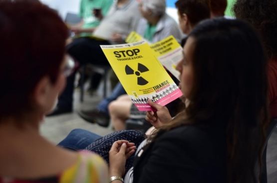 Fin juin, plus de 50 000 personnes ont manifesté pour la fermeture des centrales nucléaires. Et l'opposition aux armes nucléaires est encore bien plus large. (Photo Solidaire, Antonio Garcia Gomez)