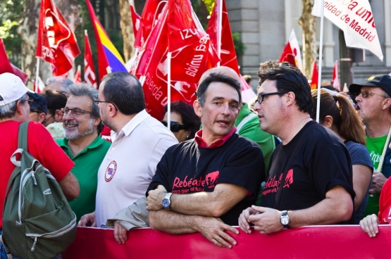 Joan Josep Nuet, le troisième secrétaire du bureau du Parlement catalan, à droite. (Photo Izquierda Unida)