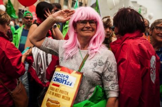 Le 16 mai, nous étions plus de 70 000 à BRuxelles. deux jours plus tard, le gouvernement mettait sa pension à points au frigo. (Photo Solidaire, Fabienne Pennewaert)