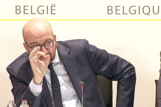 La semaine dernière, Charles Michel présentait l’accord gouvernemental d’été et son « jobs deal ». Au nom des métiers en pénurie, le gouvernement nous vend de nouveaux reculs sociaux. (Capture d’écran RTBF)