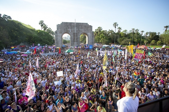 Manifestation anti-Bolsonaro, nouveau président brésilien. (Photo Flickr/CPERS sindicato)