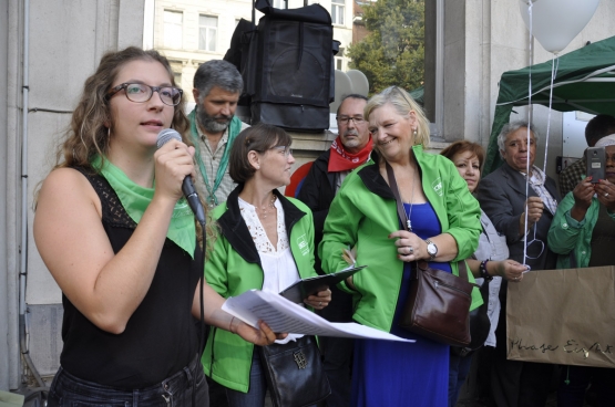 Marina Künzi, permanente CNE, lors du rassemblement  en mémoire de Silvie. (Photo CNE)