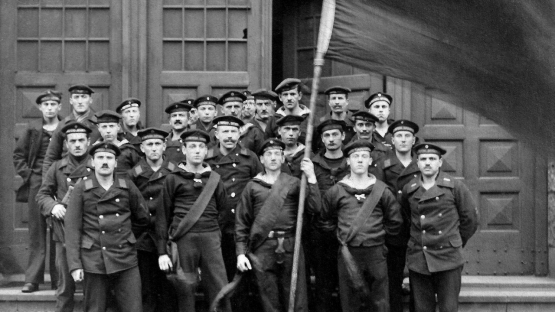 La mutinerie des marins de Kiel a lancé la vague révolutionnaire en Allemagne en 1918. (Image tirée du documentaire « 1918 : la révolte des marins » diffusé sur Arte)