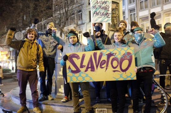 Durant l'hiver 2018, la plate-forme Deliveroo a été touchée par un mouvement de grève dans plusieurs villes. Une première en Belgique (Photo Solidaire, Antonio Garcia-Gomez).