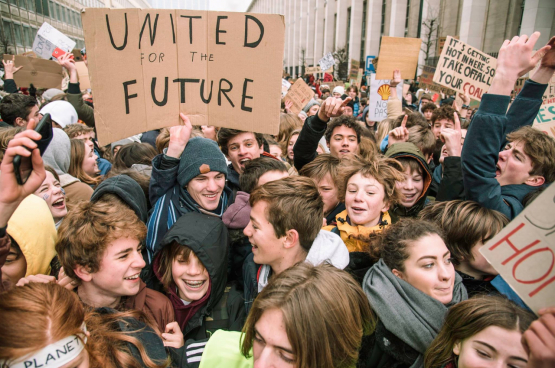 « Quatre ministres du climat et zéro politique climatique » était un slogan souvent vu et entendu dans les manifestations des jeunes pour le climat. Cet échec politique est exemplaire de l'inefficacité du séparatisme. (Photo Solidaire)