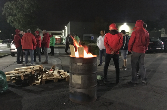 Chez Bekaert, les ouvriers et les employés ne se laissent pas faire, et ils en sont fiers. (Photo Solidaire)