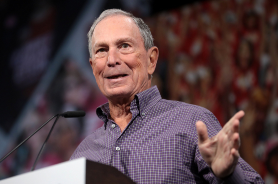 Michael Bloomberg, 9e homme le plus riche de la planète, à la tête d’une fortune d’environ 65 milliards de dollars, veut maintenant s'acheter le « titre » de président des USA. (Photo Gage Skidmore, Flickr) 
