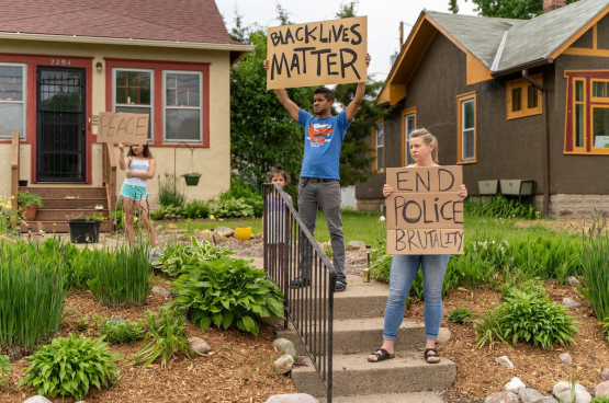 Dès l'annonce du meurtre de George Floyd par la police, des milliers de citoyens de Minneapolis (photo), où le meurtre a eu lieu, et d'autres villes, ont manifesté leur colère contre le racisme qui tue des gens à cause de leur couleur de peau. (Photo Brad Sigal)