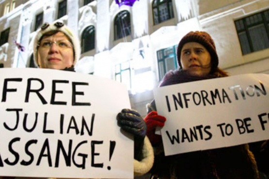 En 2010 déjà, des mobilisations avaient lieu aux États-Unis pour demander la libération de Julien Assange et une meilleure protection des lanceurs d’alerte. (Photo Flickr)