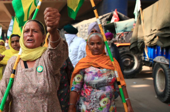 Les femmes qui sortent et se battent contre l’exploitation défient le patriarcat. Lorsque ces femmes sans voix rentrent chez elles, elles deviennent des femmes qui savent se faire entendre.  (Photo Shutterstock)