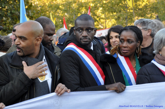 Dominique Sopo (à gauche), président de SOS Racisme, lors dʼune manifestation contre le racisme avec, entre autres, la députée-ouvrière Rachel Keke. (Photo Martial Beauville, Belles images)
