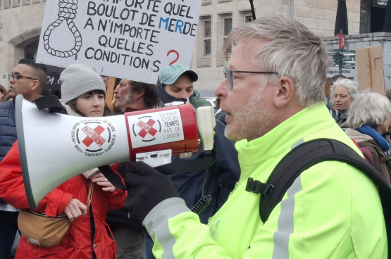 Yves Martens lors d’une manifestation contre l’exclusion des chômeurs le 24 avril dernier. (Photo DR)